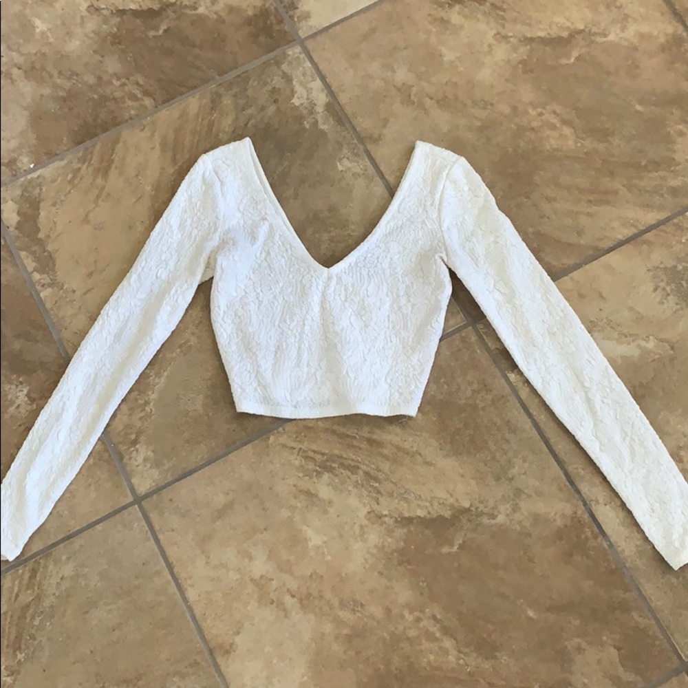 White floral pattered crop top